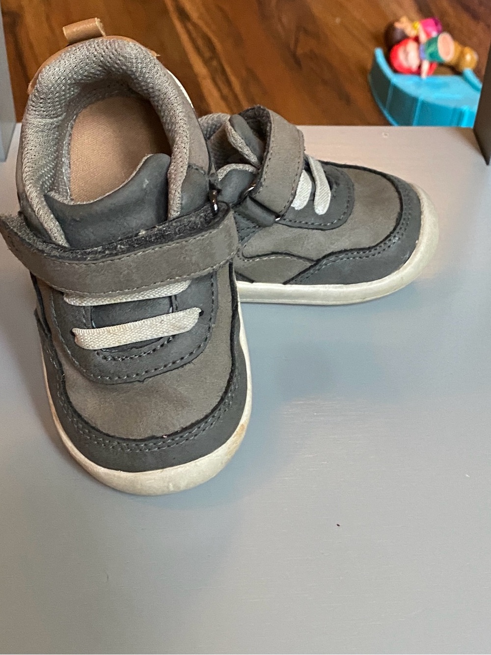 Gray stride rite gym shoes